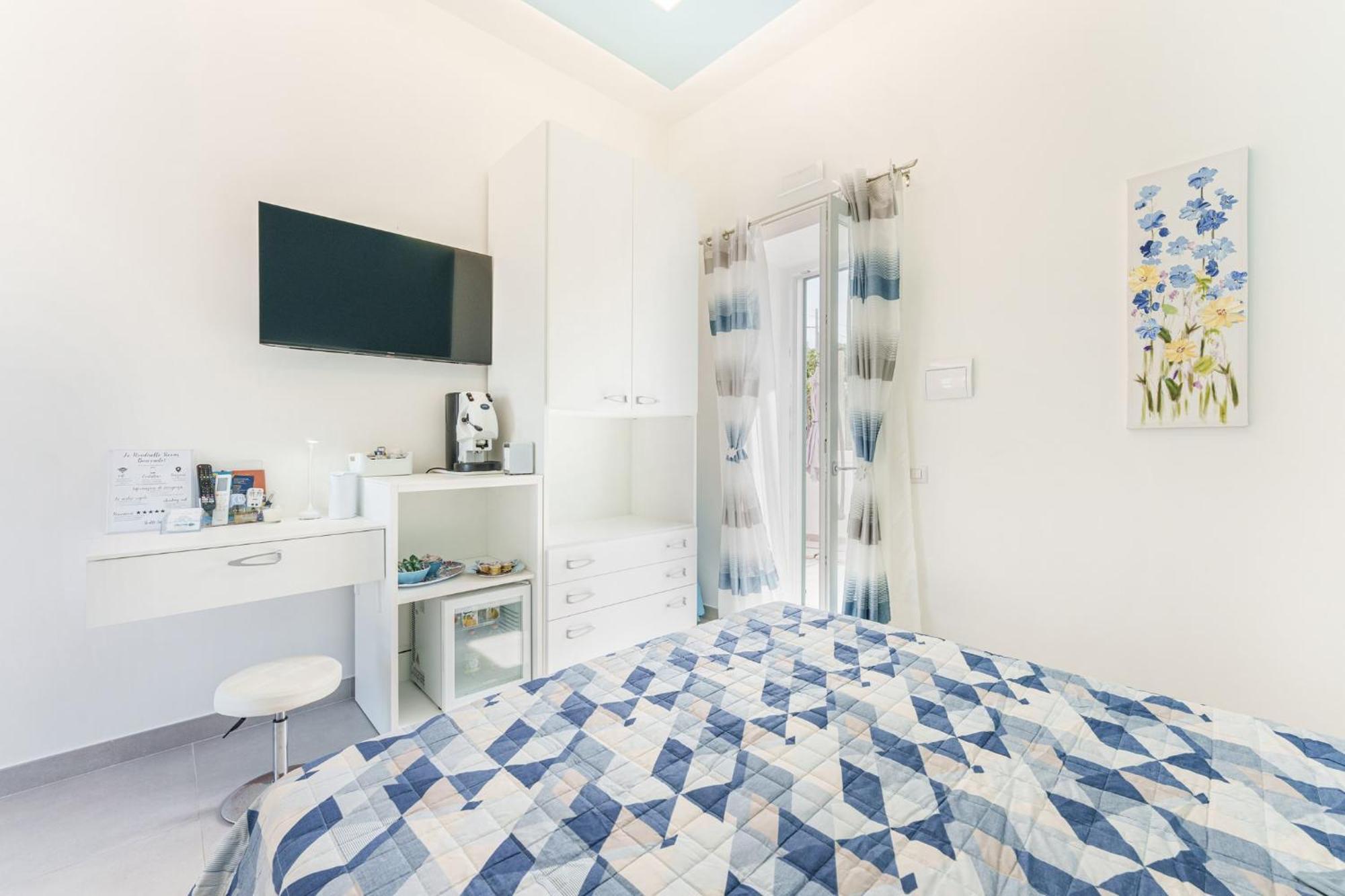 Le Rondinelle Rooms Прочида Екстериор снимка